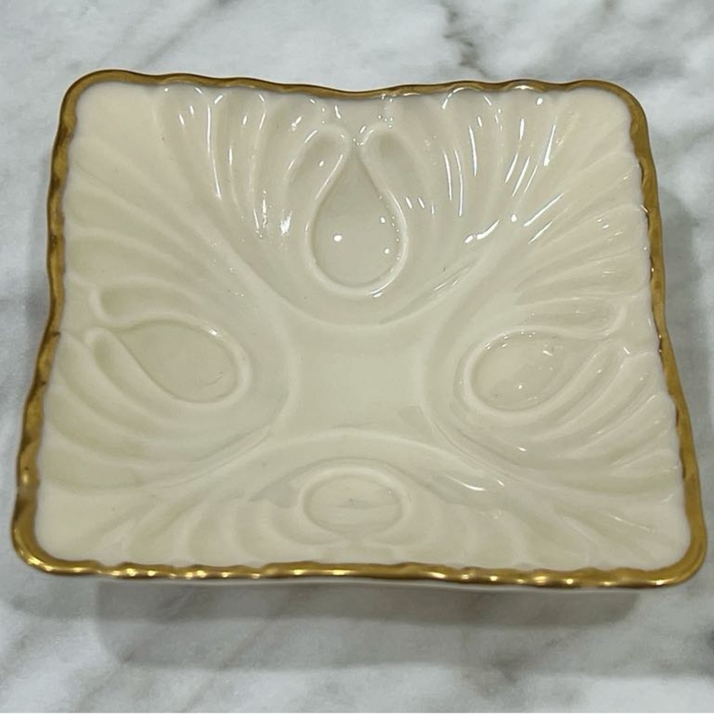 Lenox Elegant Cream and Gold Trinket Dish